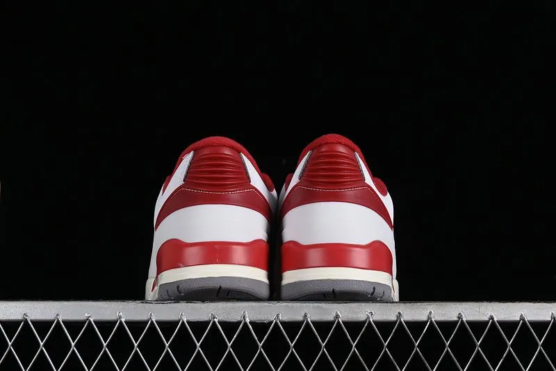 AIR JORDAN 2/3 RETRO WHITE/VARSITY RED/SAIL/CEMENT GREY