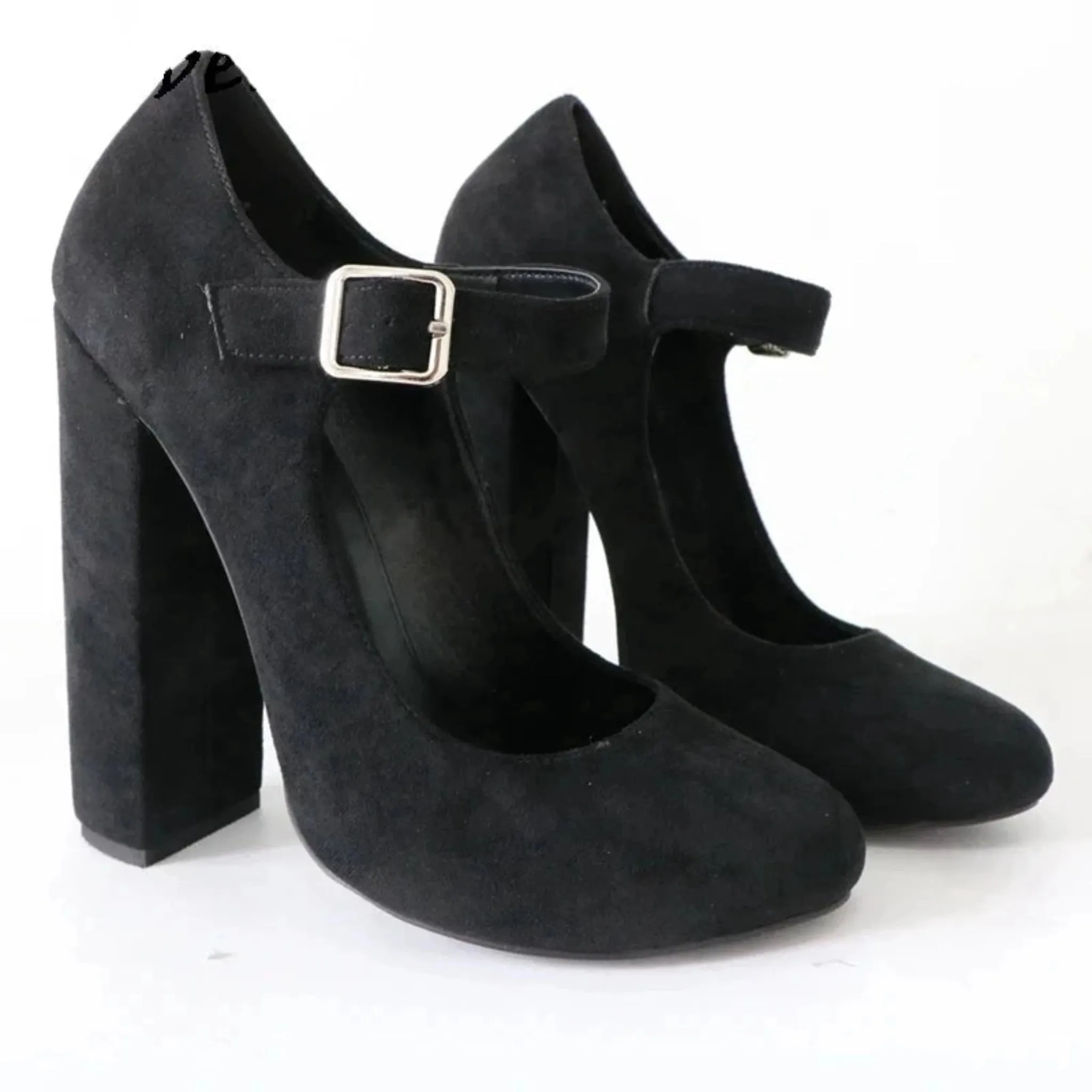 Black Mary Jane Pumps