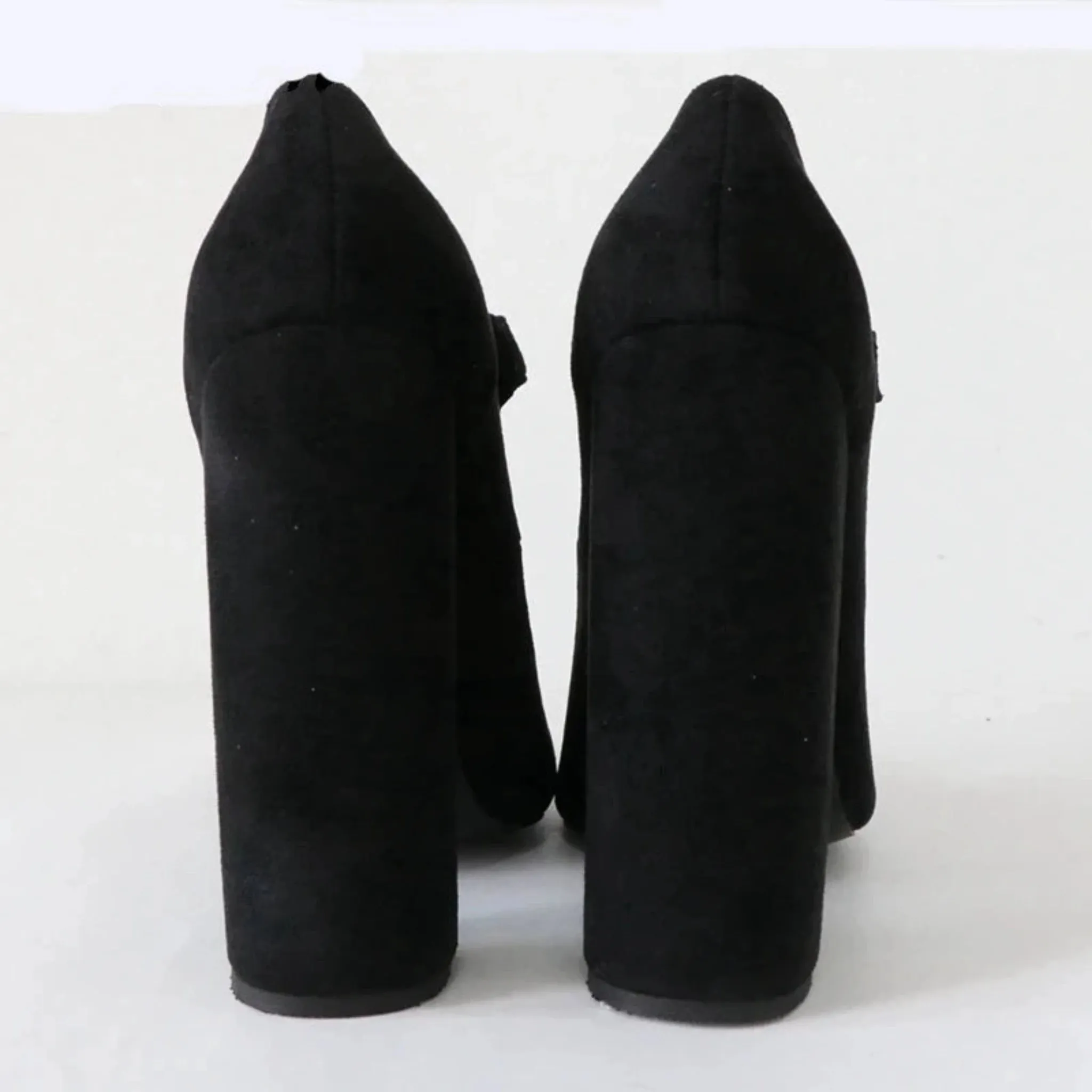 Black Mary Jane Pumps