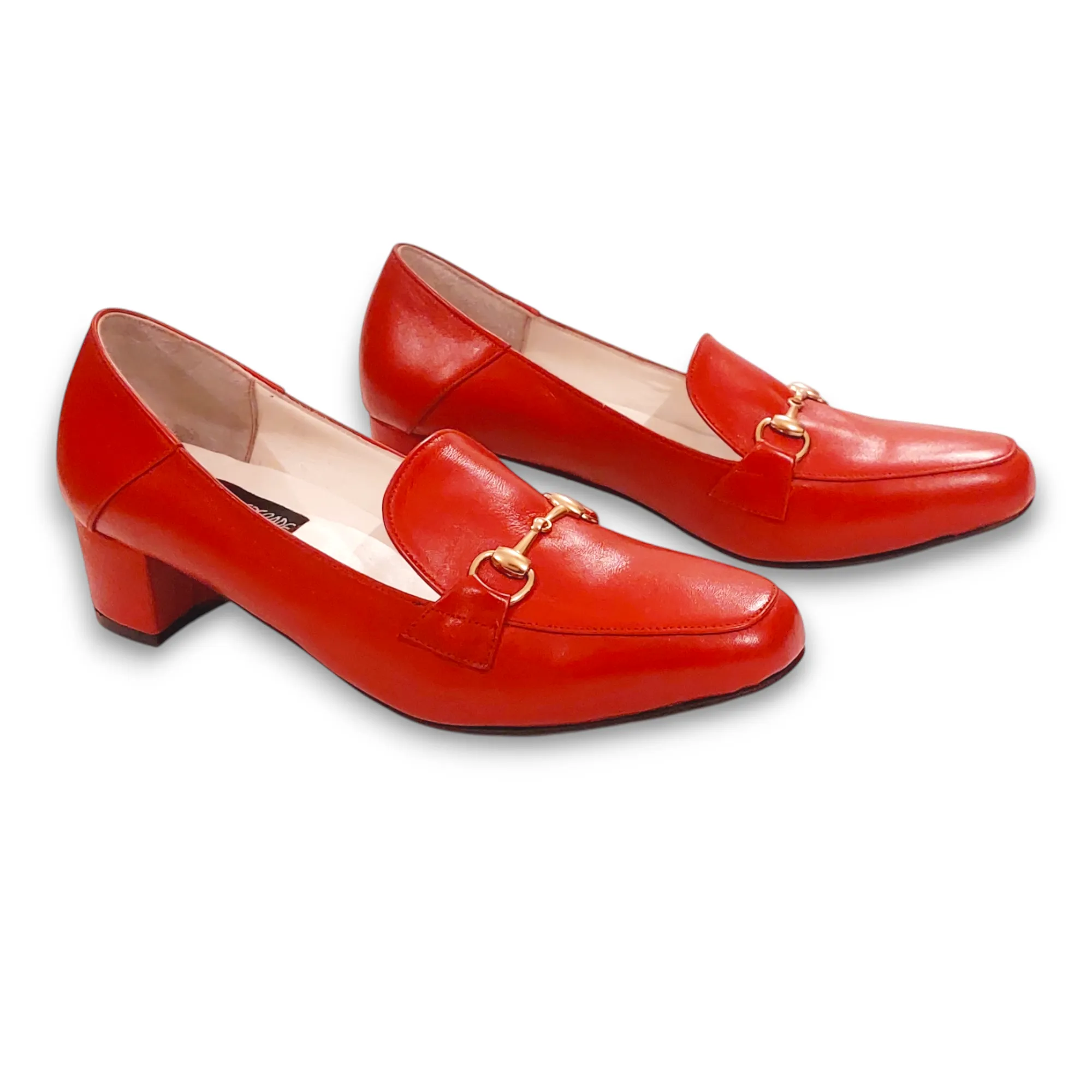 Ladies leather court shoe LS05