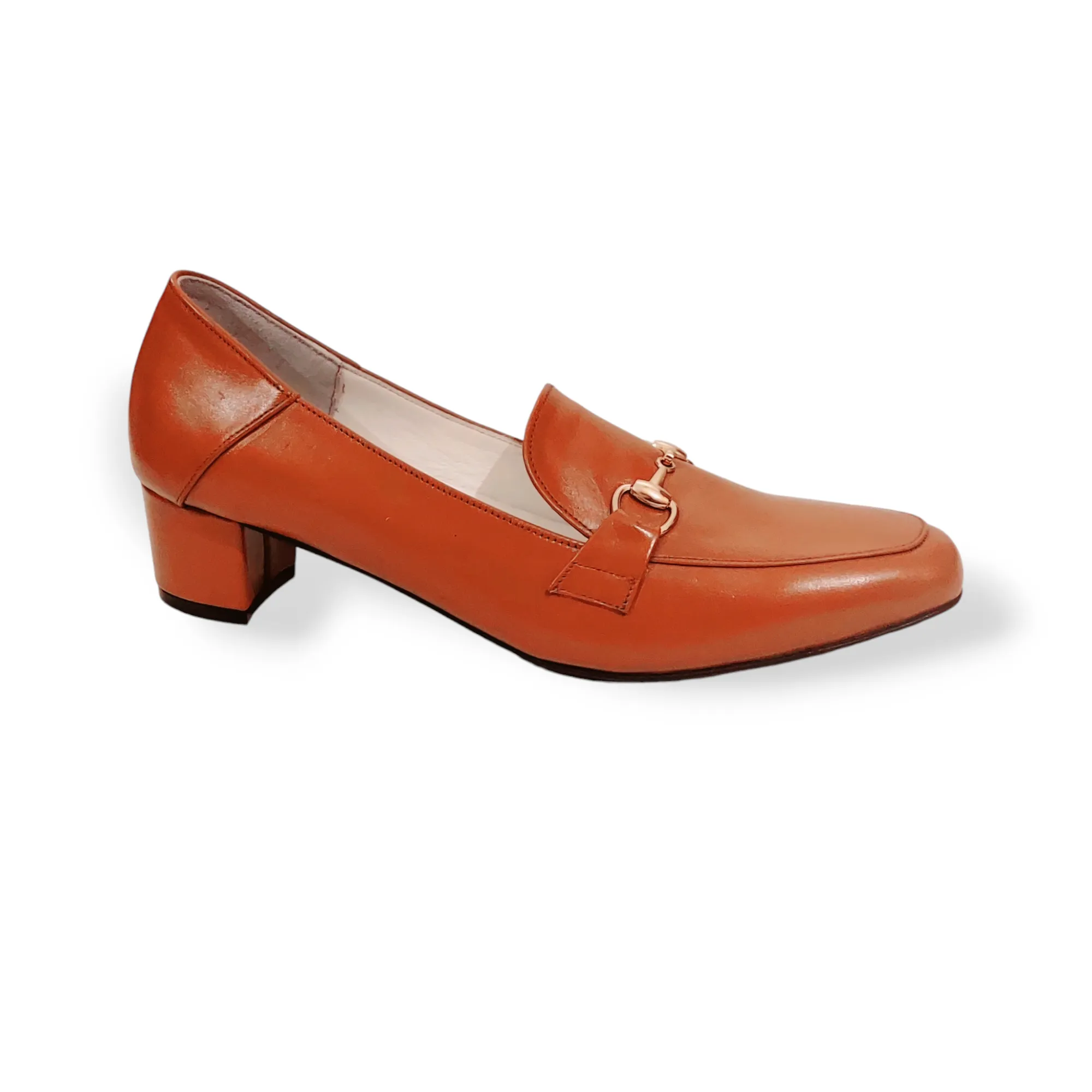 Ladies leather court shoe LS05