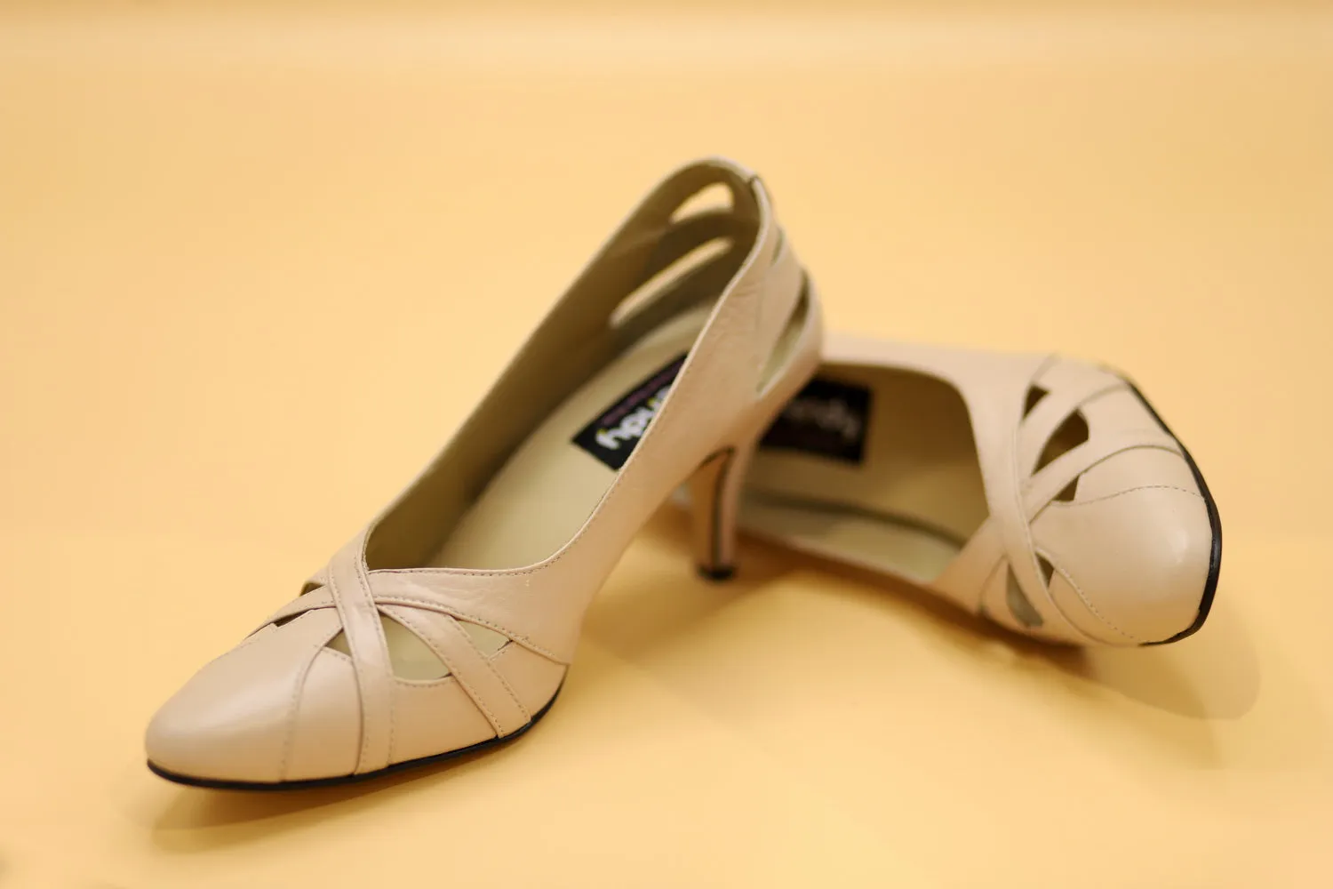 Leather Court Shoes Design ZA005
