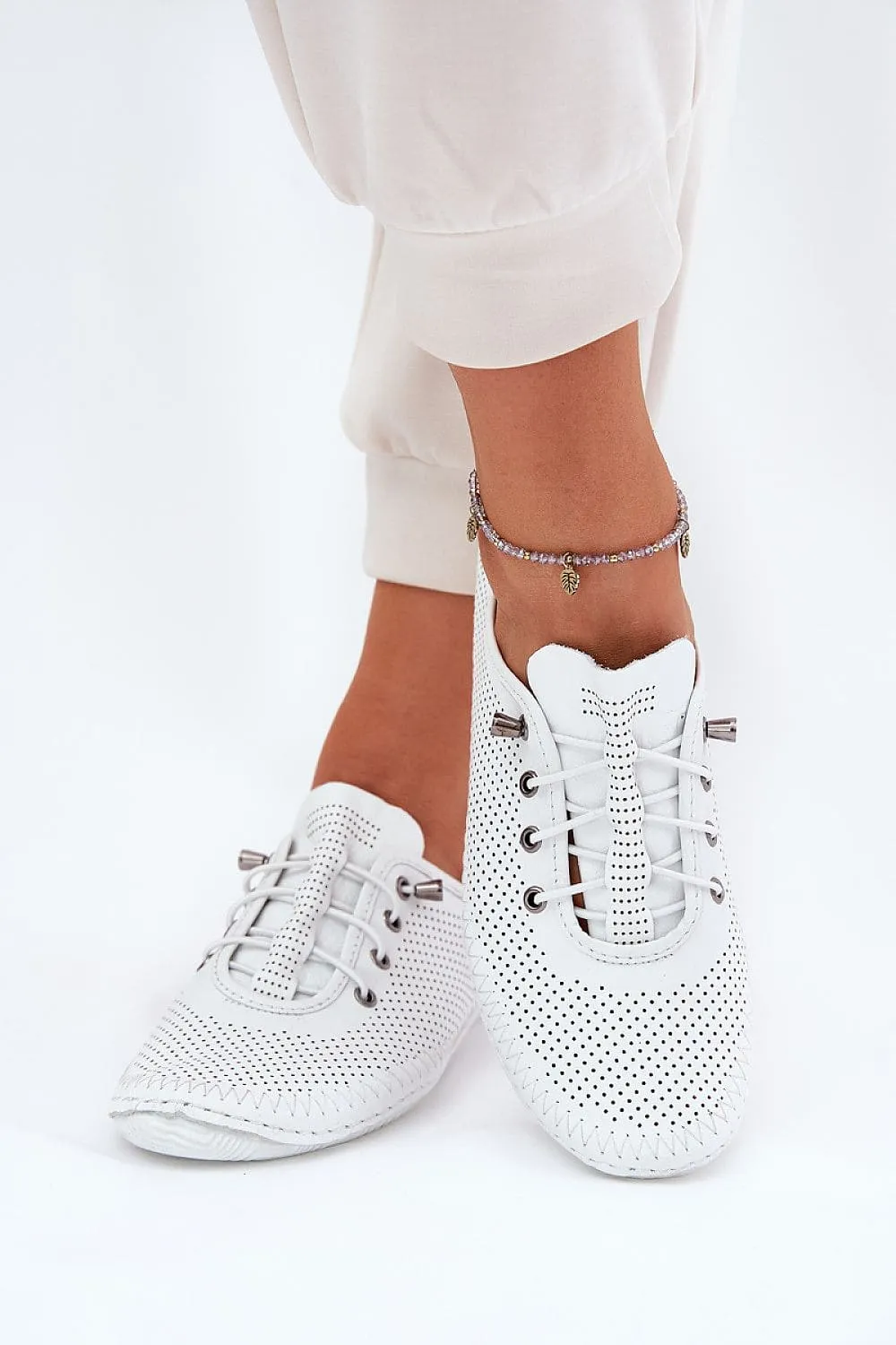 Low Shoes Step in style