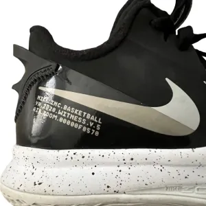 Nike Boys LeBron Witness 5 Basketball Shoes size 4Y