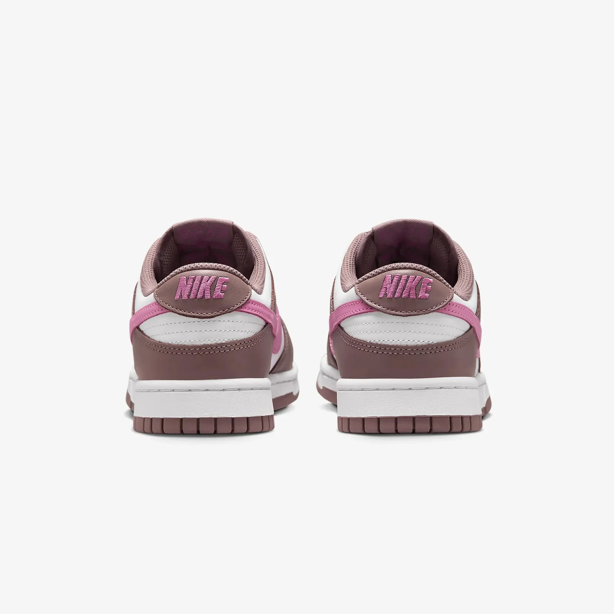 Nike | DUNK LOW  { SMOKEY MAUVE/PLAYFUL PINK-WHITE