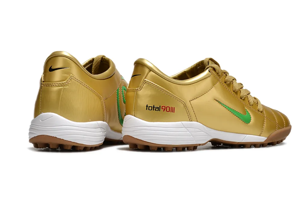 Nike Indoor Soccer Shoes | R9