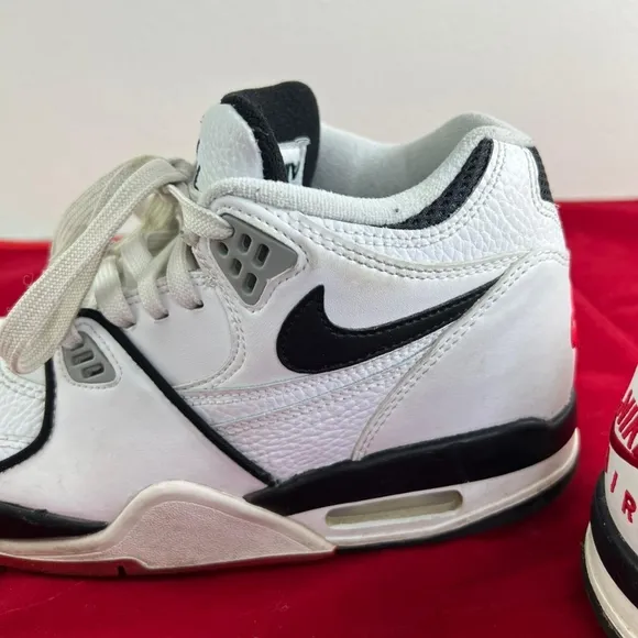 Nike Men's Air Flight 89 Trainers Sneakers Basketball Shoes, Sz 7