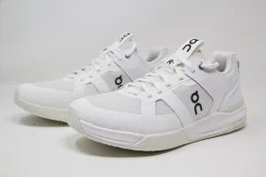On The Roger Clubhouse Pro Mens All Court Tennis Shoe